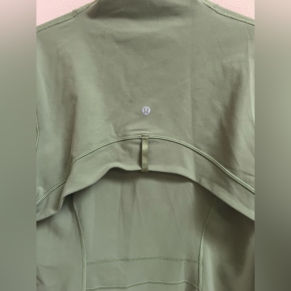 Lululemon Define- size 12 - Picture 3 of 5